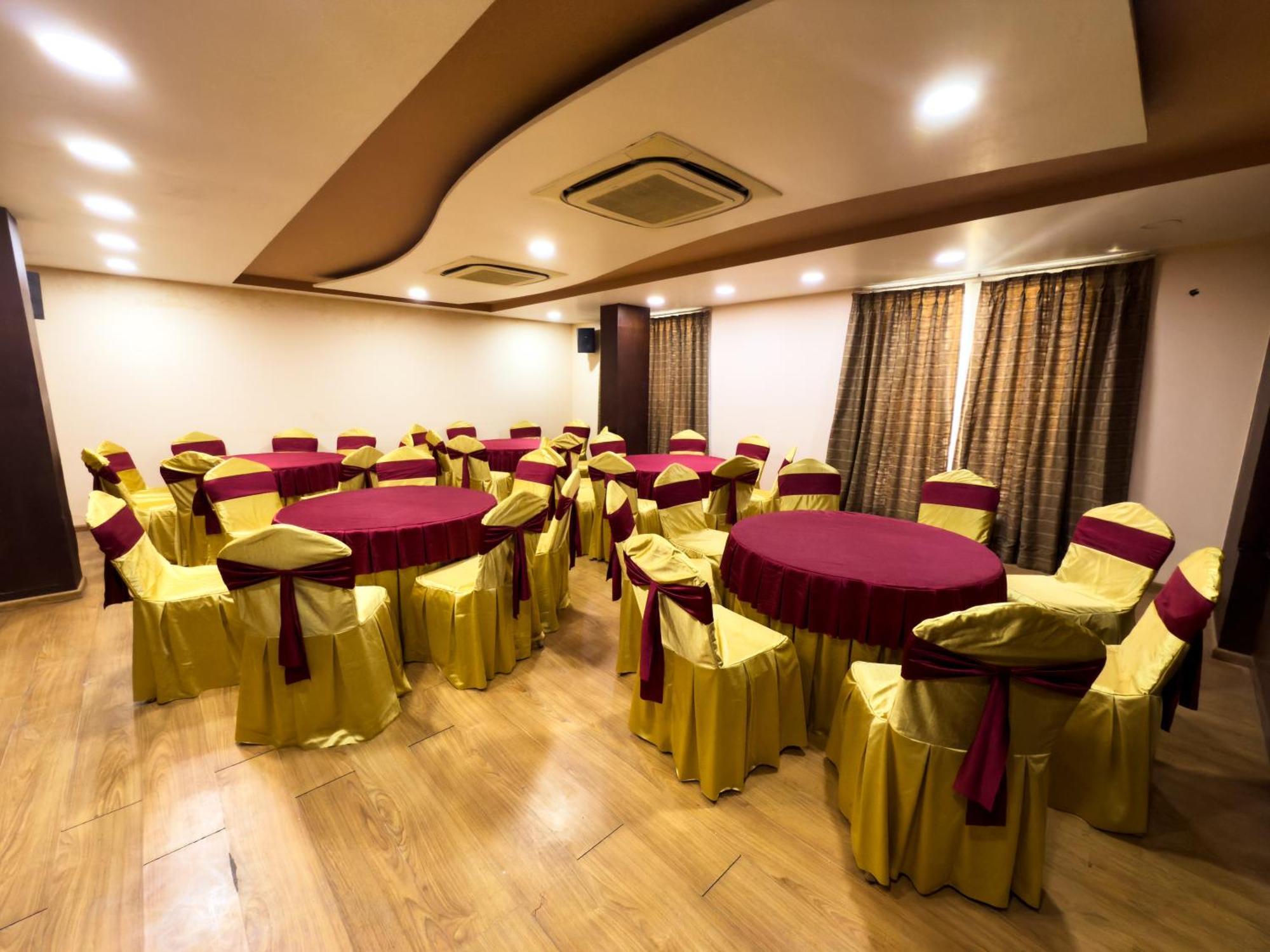 Hotel Royal Palm - A Budget Hotel In Udaipur Eksteriør billede